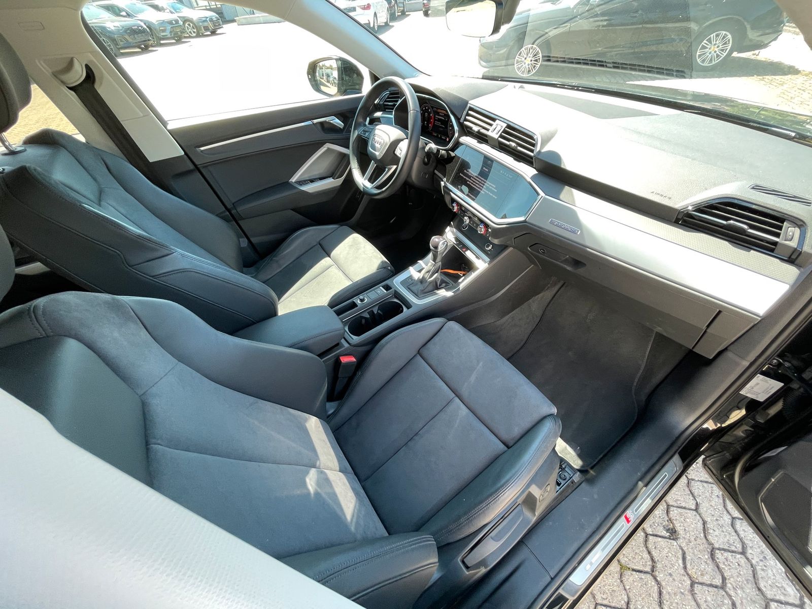 Audi Q3 Spb S line 40 TFSI qu. S tr. ACC AHK eHECK LE foto 21