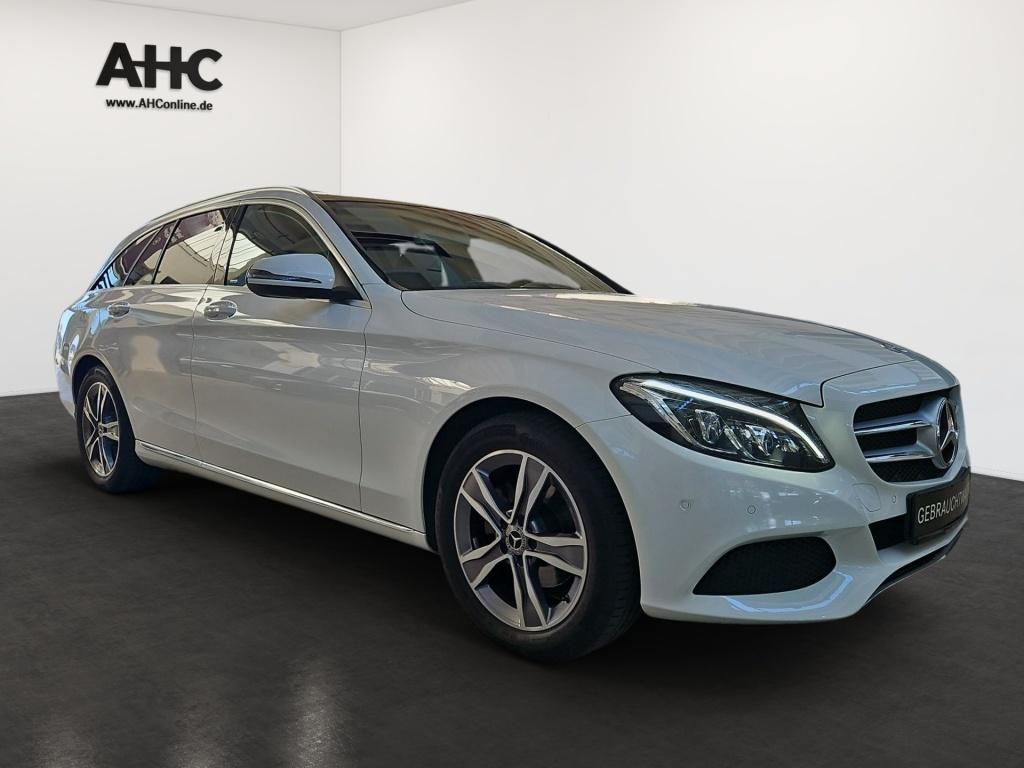 Fahrzeugabbildung Mercedes-Benz C 180 T Avantg. AHK Pano Totwi, SHZ Ambie. LED