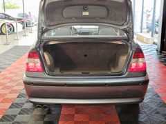 Fahrzeugabbildung BMW 330xi Lim. ( XENON/ SHZ/ KLIMAAUT/ LEDER/ GSHD/