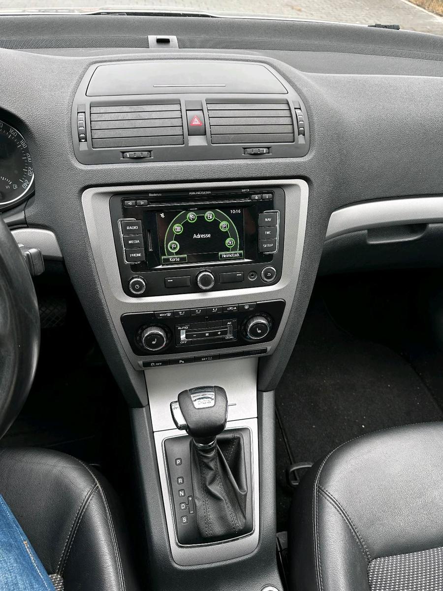 Skoda Octavia 2012 — photo 14