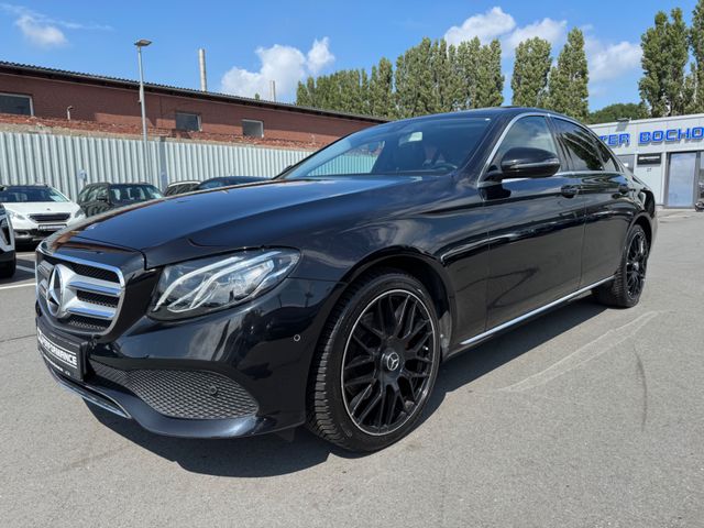 Mercedes-Benz E 200 *4MATIC*RFK*TLEDER*NAVI*TEMP*SITZH*