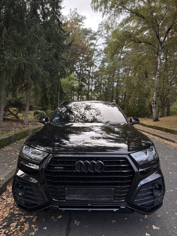 Image of Audi Q7