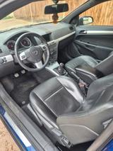 Opel Astra - Opel Astra aus 2006 mit Diesel-Antrieb