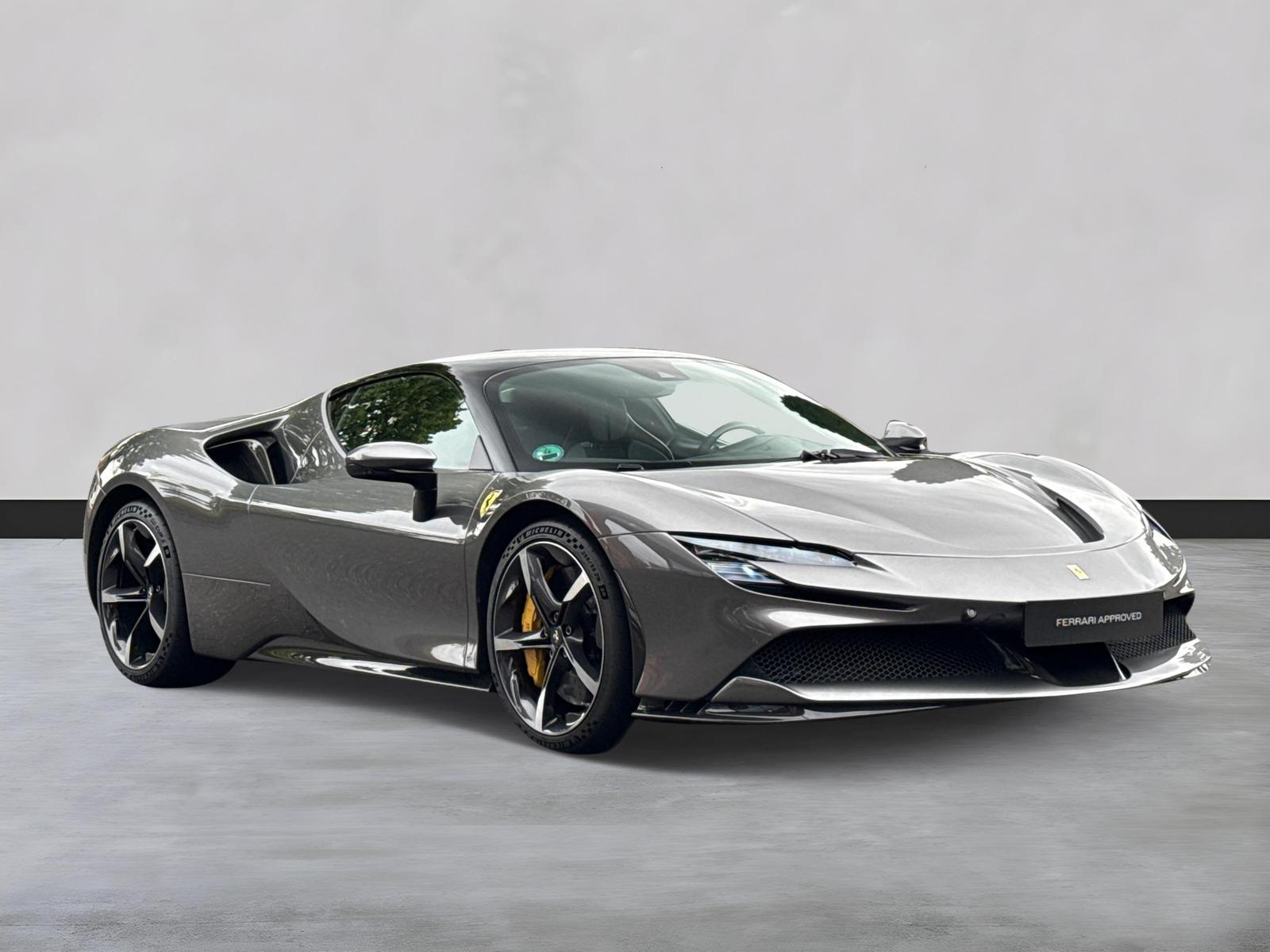 Ferrari SF90 Stradale *Assetto Fiorano*CarPlay*Kamera*