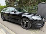Volvo V90 B4 Momentum Pro Geartronic Momentum Pro - gebrauchte Volvo V90 aus dem Jahr 2020