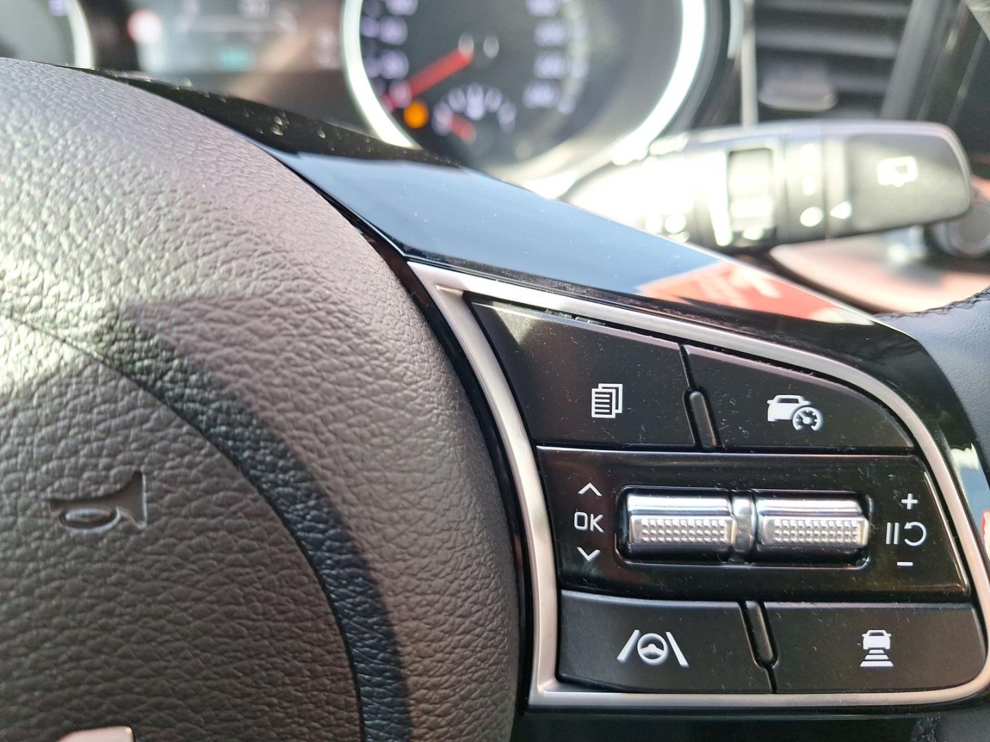 Kia Ceed_sw Ultimate Edition 1.5 DCT Mild-Hybrid Sty