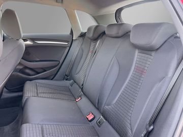 Audi A3 Sportback 30 TDI Sport S-Line*S-Tronic*LED*