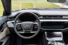 Audi A8 – 8 / 30
