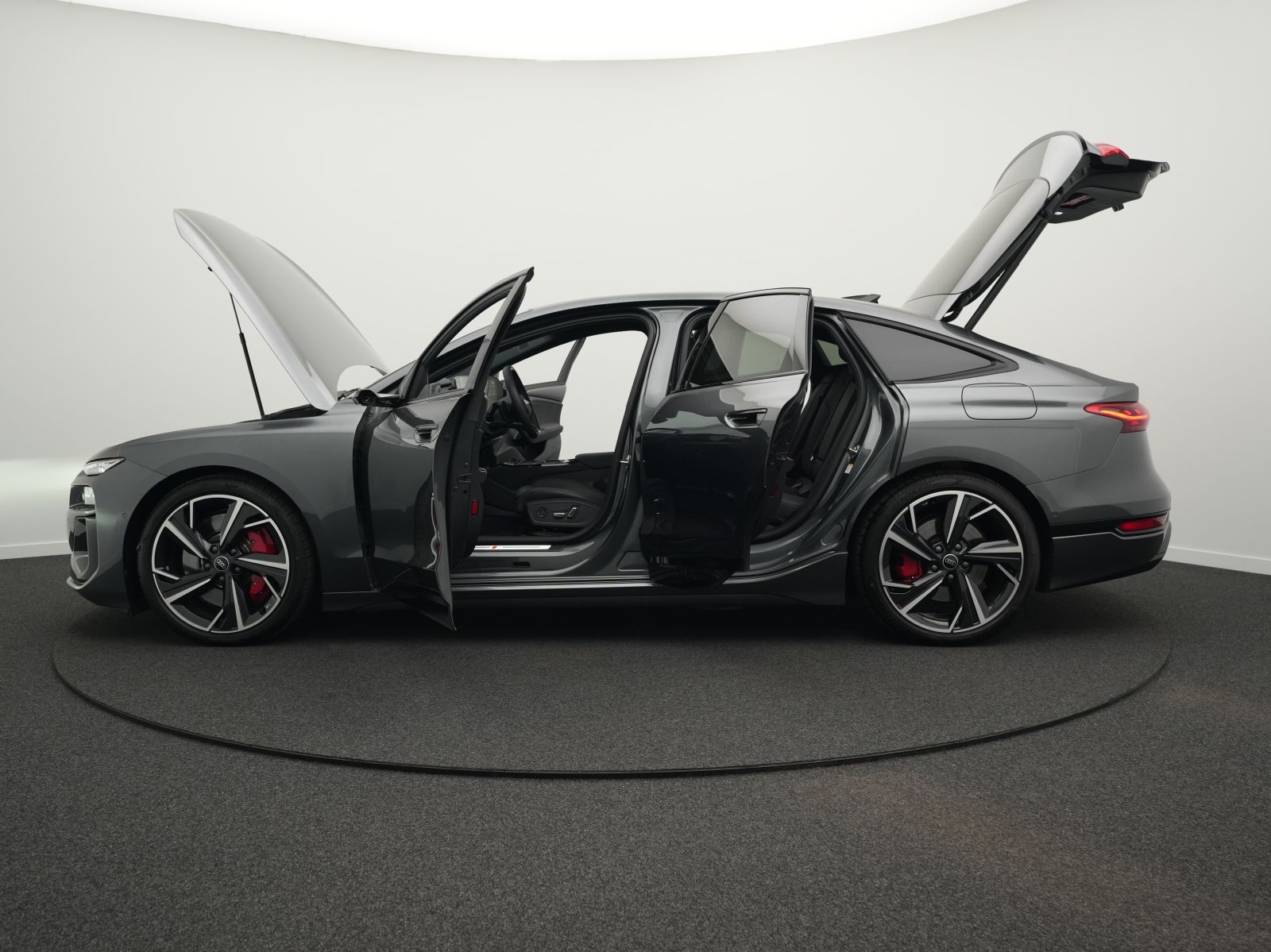 Audi S6 e-tron - Bild 42