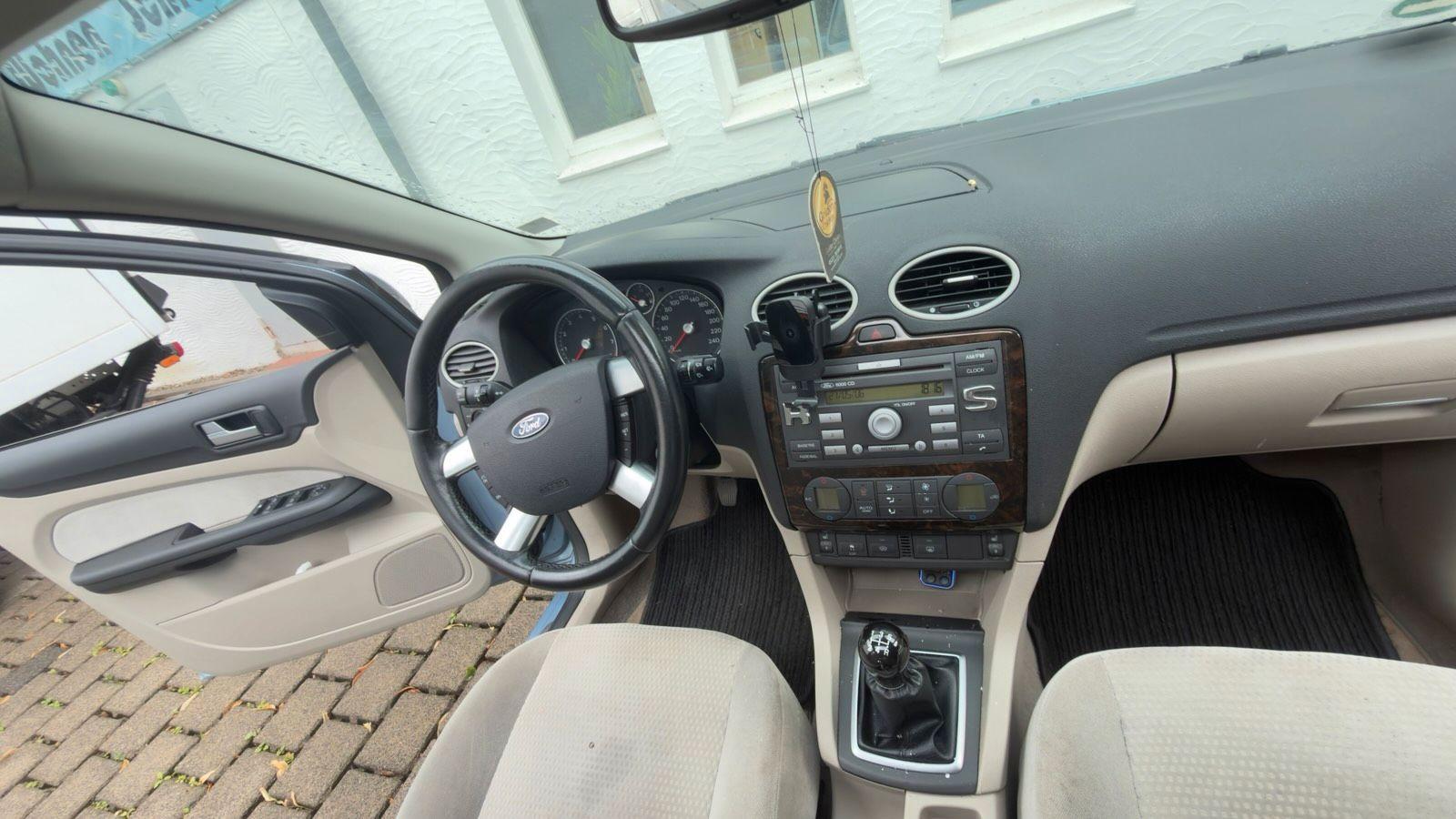 Ford Focus 2005 — photo 5