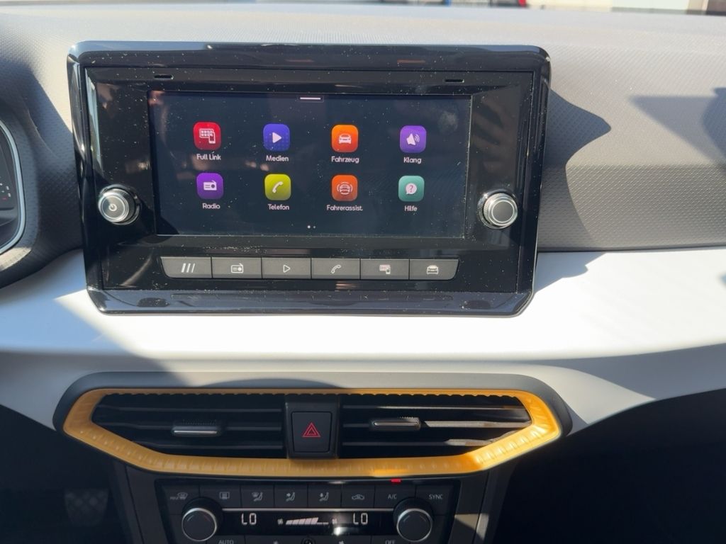 Fahrzeugabbildung SEAT Ibiza Road Edition  KLIMA  ALLWETTER