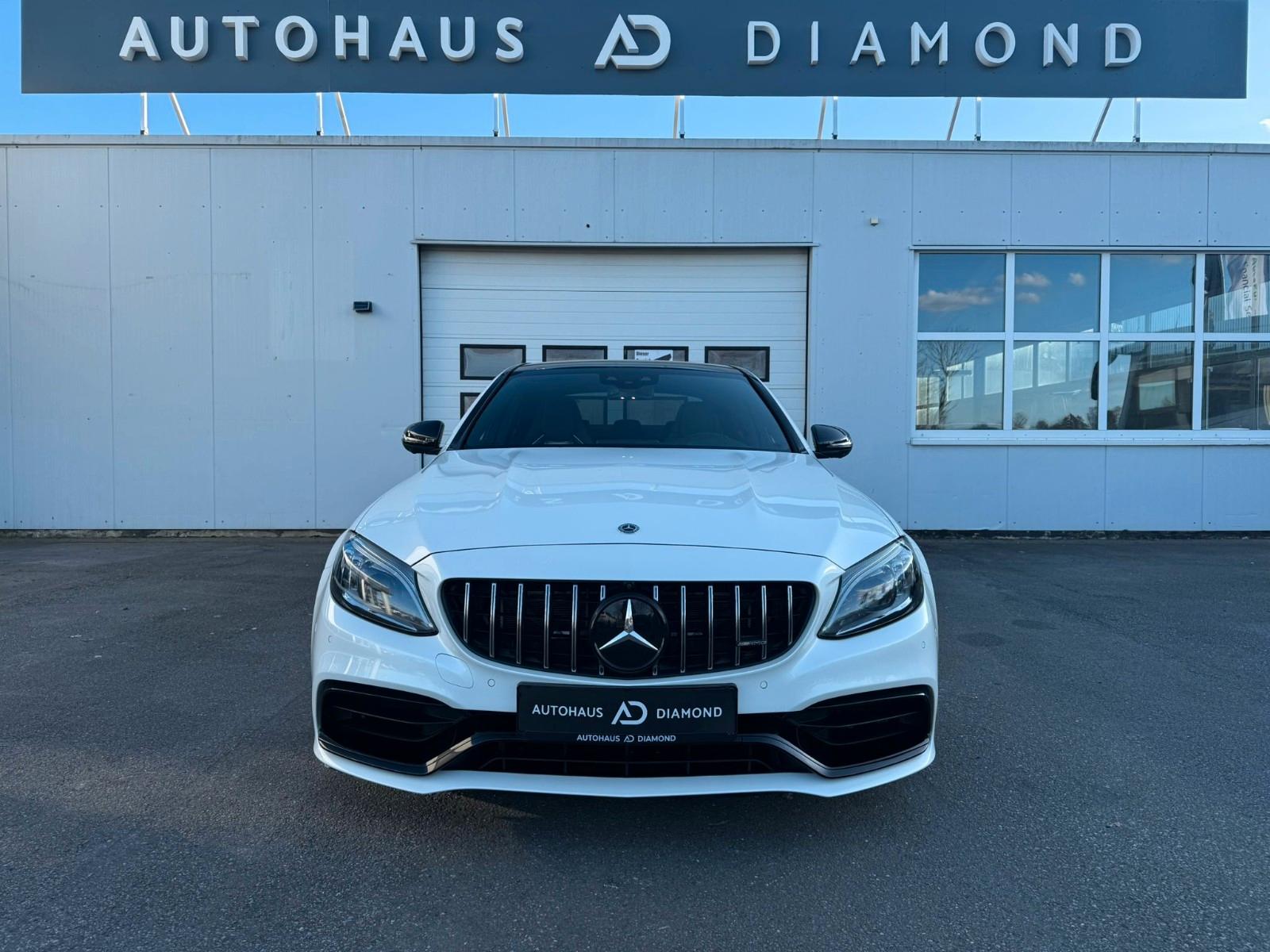 Mercedes-Benz C 63S AMG * CARBON KERAMIK * PANO * MB100 *