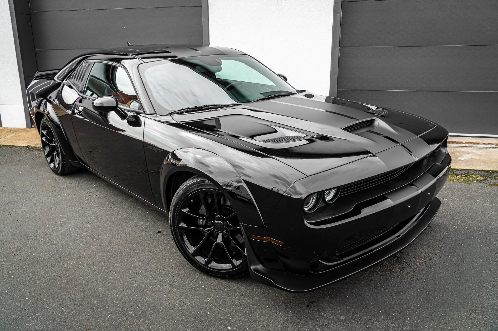 Dodge Challenger 6.4 V8 - Widebody/LED/H&K/Tot/KAM/R20