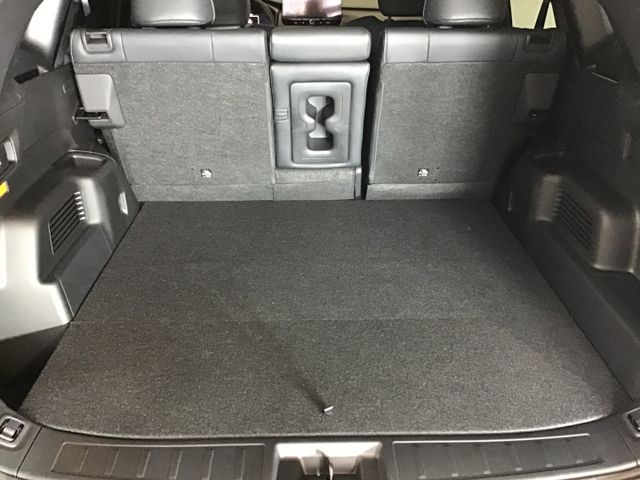 Fahrzeugabbildung Mitsubishi Plug-in Hybrid Outlander Intro Edition Navi/360°