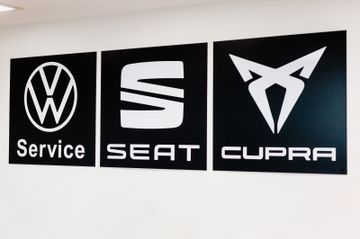 Fischer & Bourtscheidt Automobilhandels GmbH