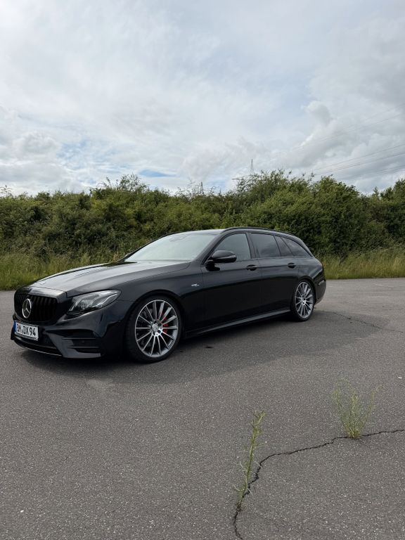 Image of Mercedes-Benz E 53 AMG