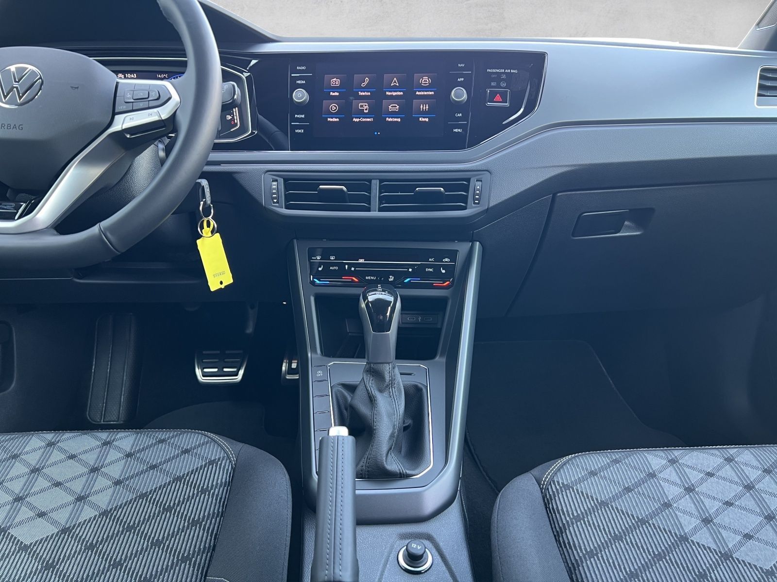 Taigo R-Line 1.5 TSI DSG AHK*Navi*Kamera