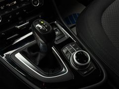 BMW 220 Active Tourer Advantage Park-Assistent Navi 