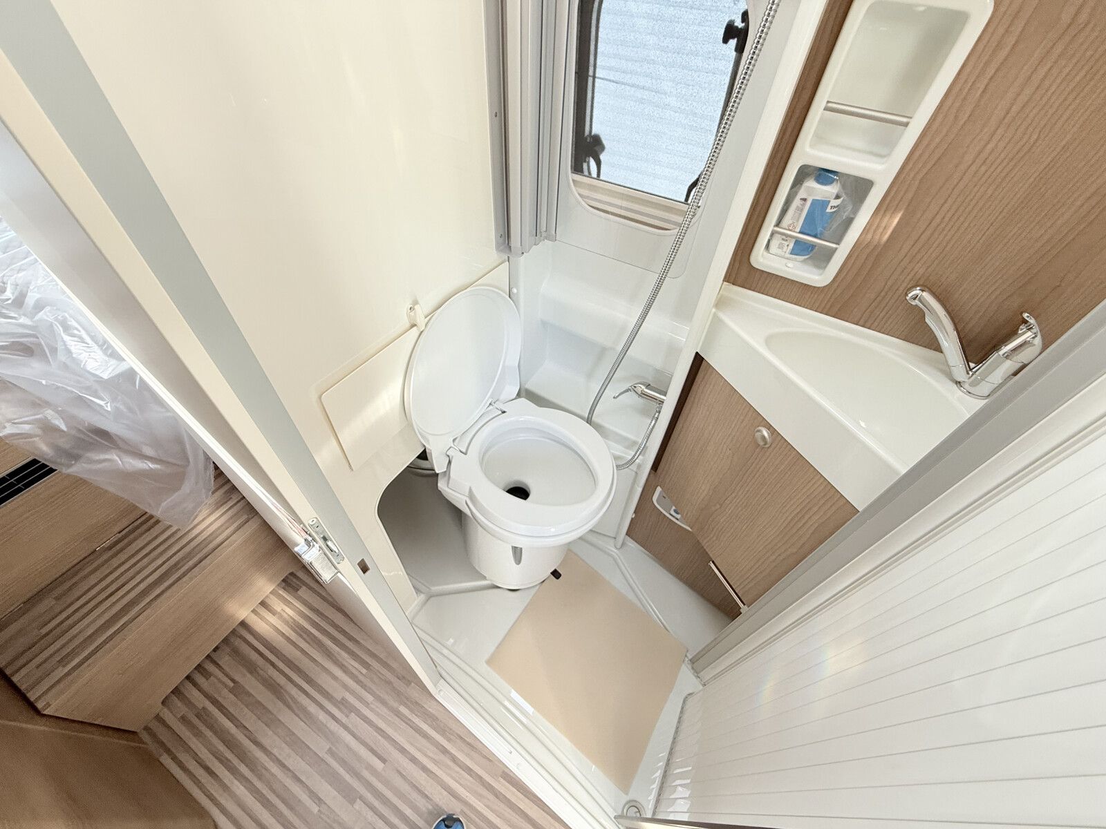 Fahrzeugabbildung Malibu Van diversity 640 LE K GT Skyview Bullaugen