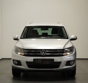 Volkswagen Tiguan - 2