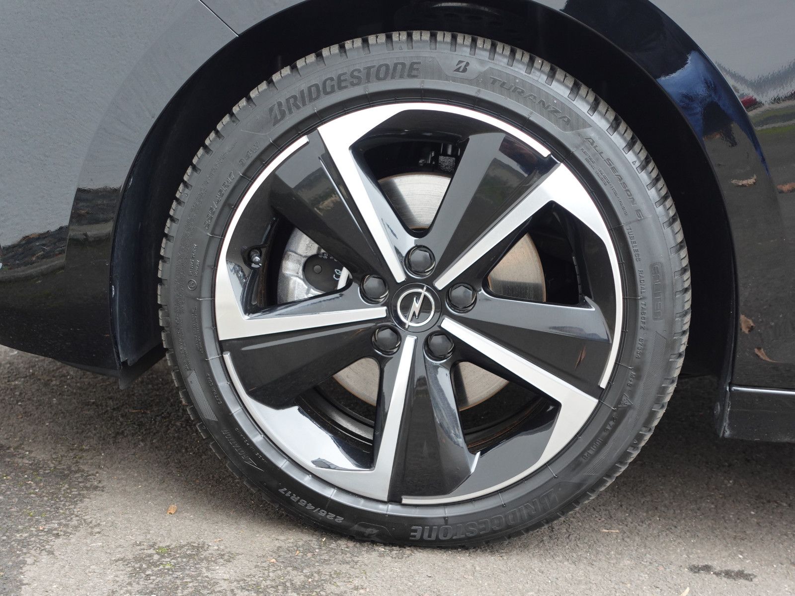 Fahrzeugabbildung Opel Astra 1.2Turbo GS 48V Hybrid eDCT Navi,Kamera,SH