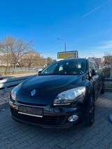 Renault Megane III Grandtour Paris DeLuxe,Aut.,Preis VB - Renault Megane in Halle