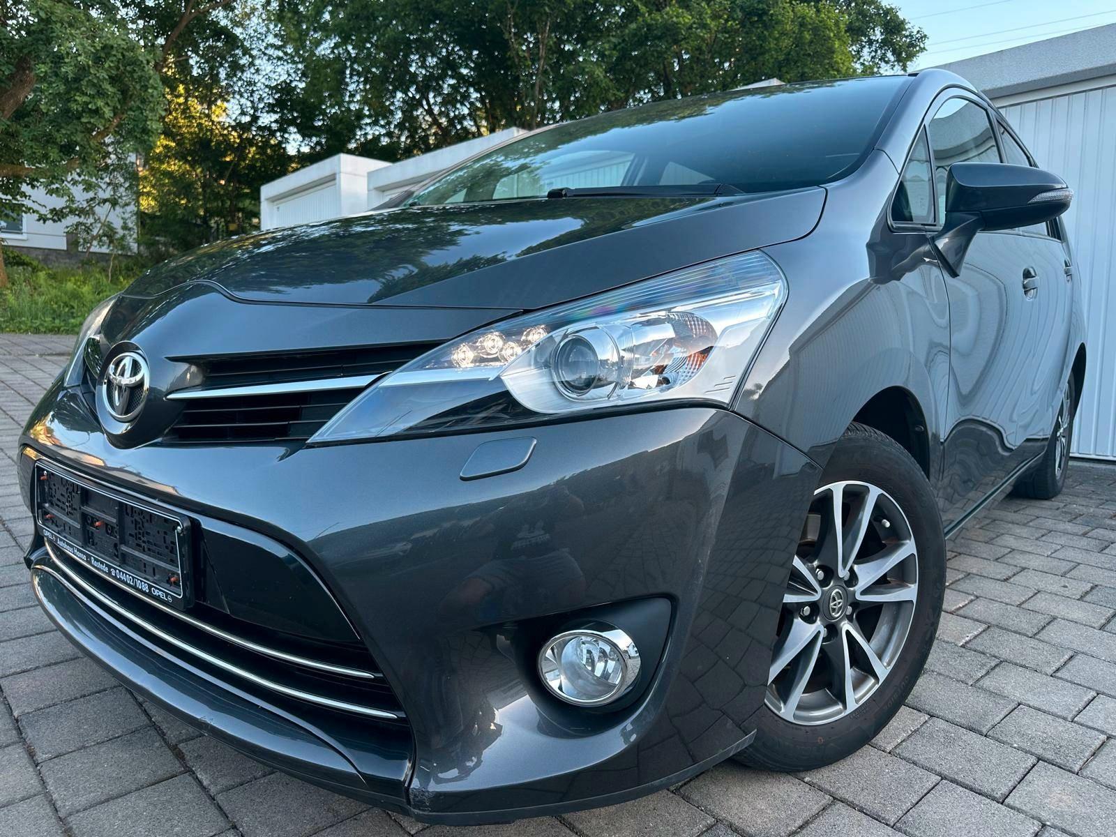 Toyota Verso 1.8i Aut SHZ Kamera Xenon LED Pano AHK 1Hd