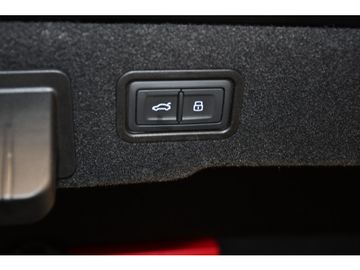 Audi A8 - 12