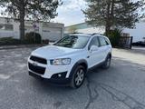 Chevrolet Captiva 2.4 LT 2WD - weiße Chevrolet Captiva