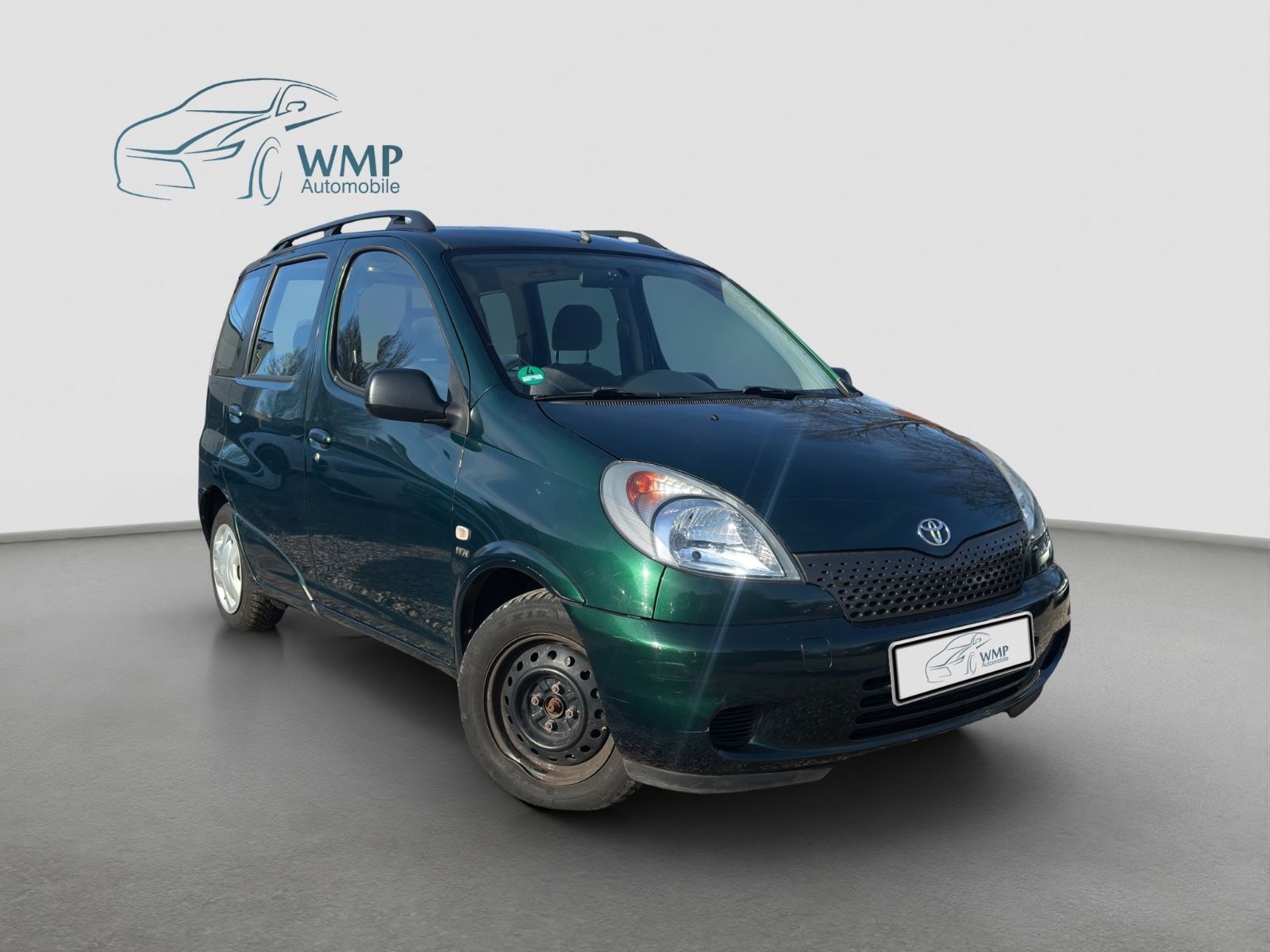 Fahrzeugabbildung Toyota Yaris Verso 1.3 linea Servo/Dachreling/TÜV NEU