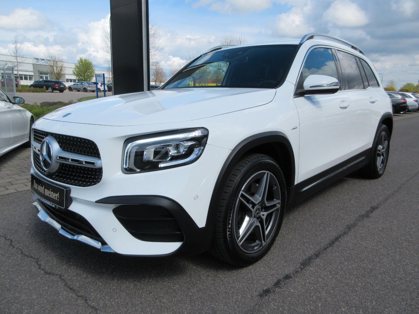 MERCEDES-BENZ GLB 250 4M AMG 8G LED Navi Kamera AHK Memo DAB