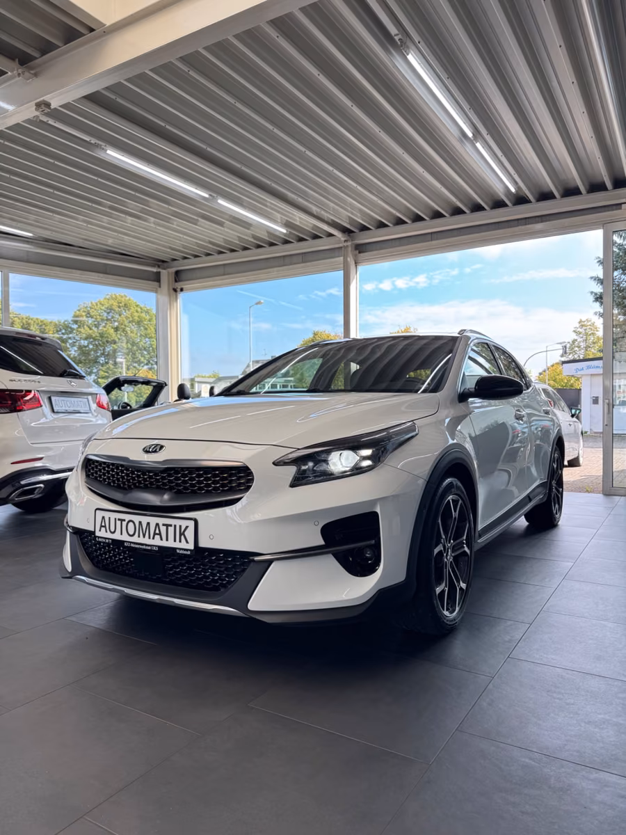 Kia XCeed 1.6 TGDI Platinum Edition *DSG*Pano*AHK*