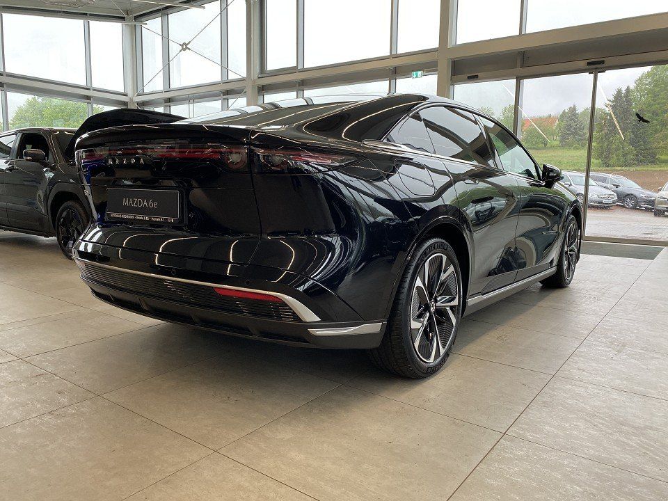 Mazda 6E EV Takumi Long Range bis zu 6.000 € Umweltprä imagem 2