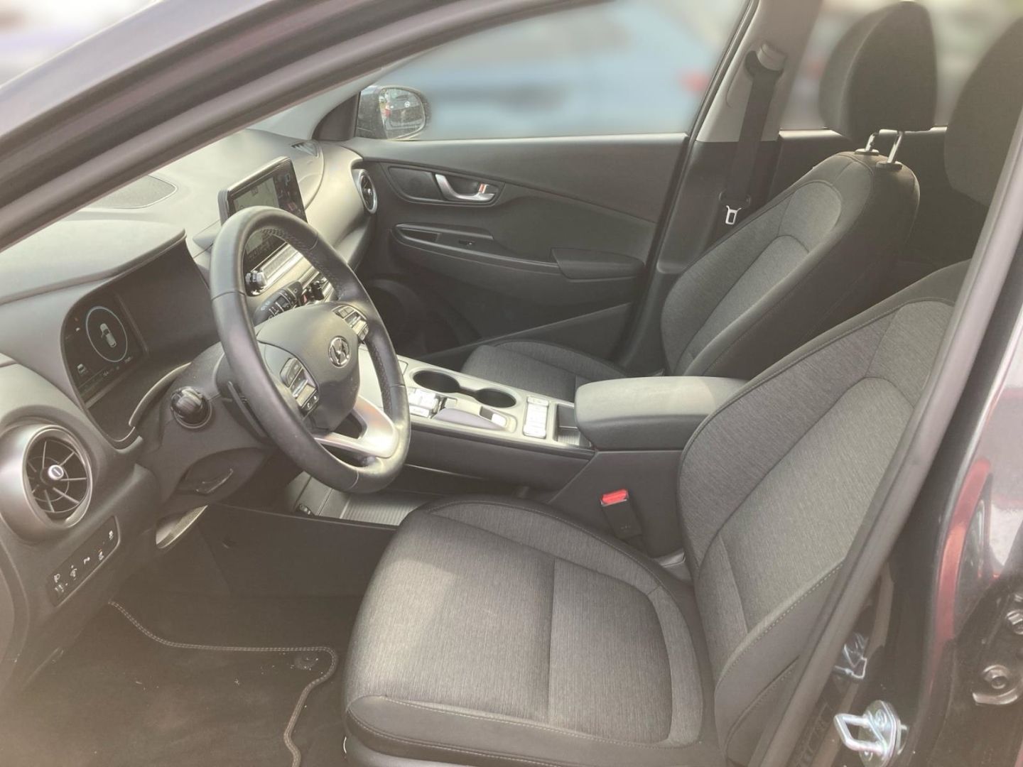Fahrzeugabbildung Hyundai KONA Elektro MY23 (100kW) ADVANTAGE-Paket Navi A