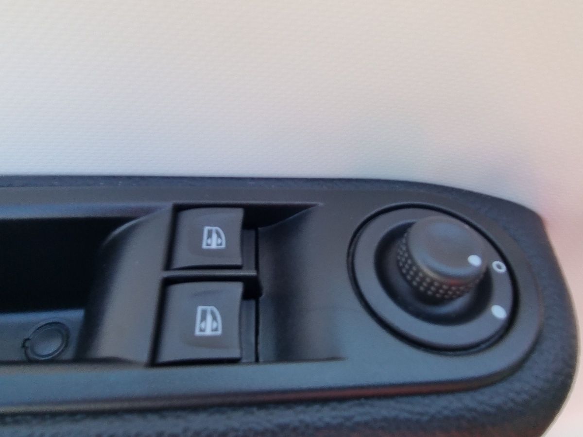 Fahrzeugabbildung Renault Twingo INTENS SCe 65