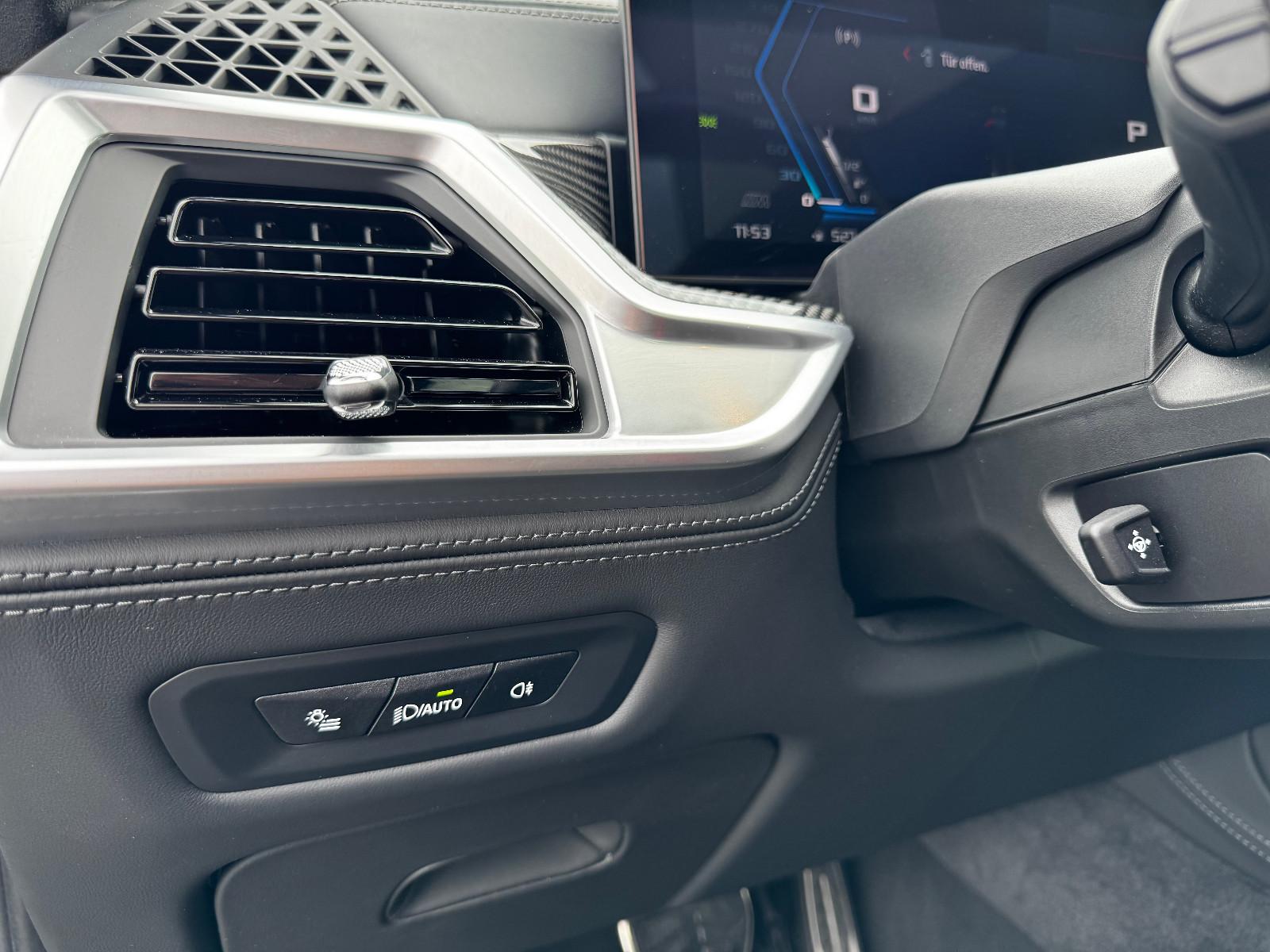 BMW X5 M Comp-Bowers&Wilkins+Sky Lounge+AHK+MATRIX