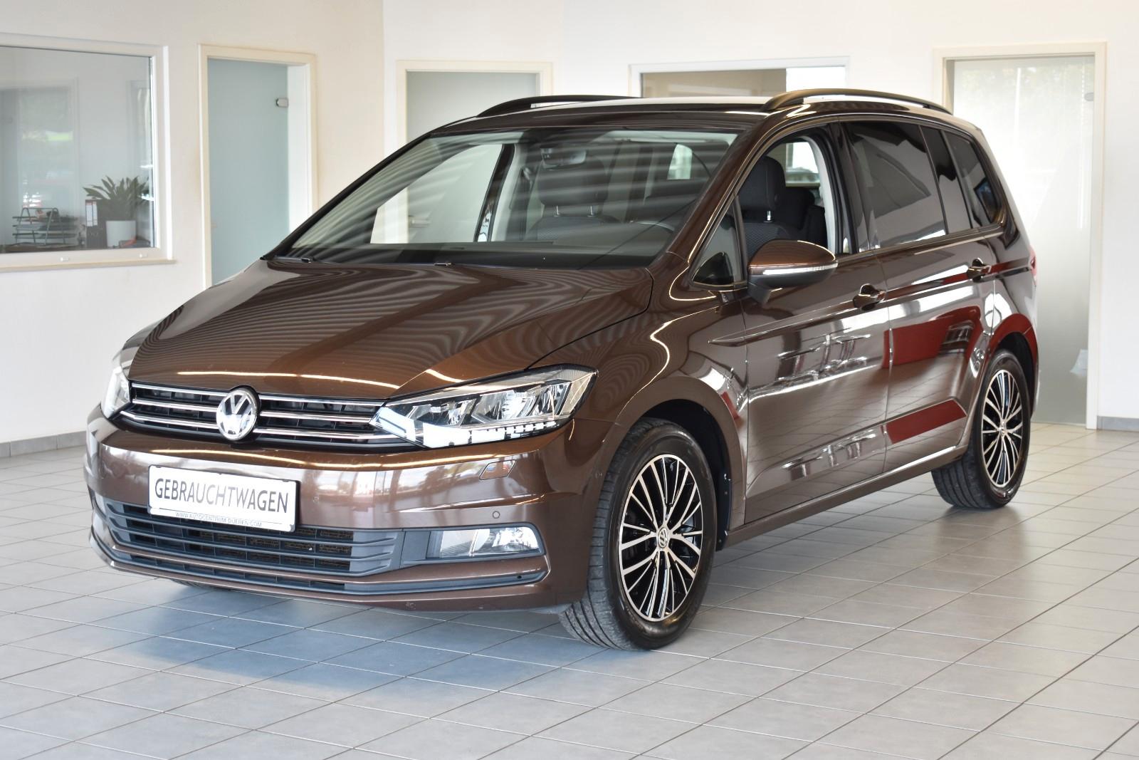 Volkswagen Touran AUT./7-SITZER/LED/AHK/ACC/CARPLAY/