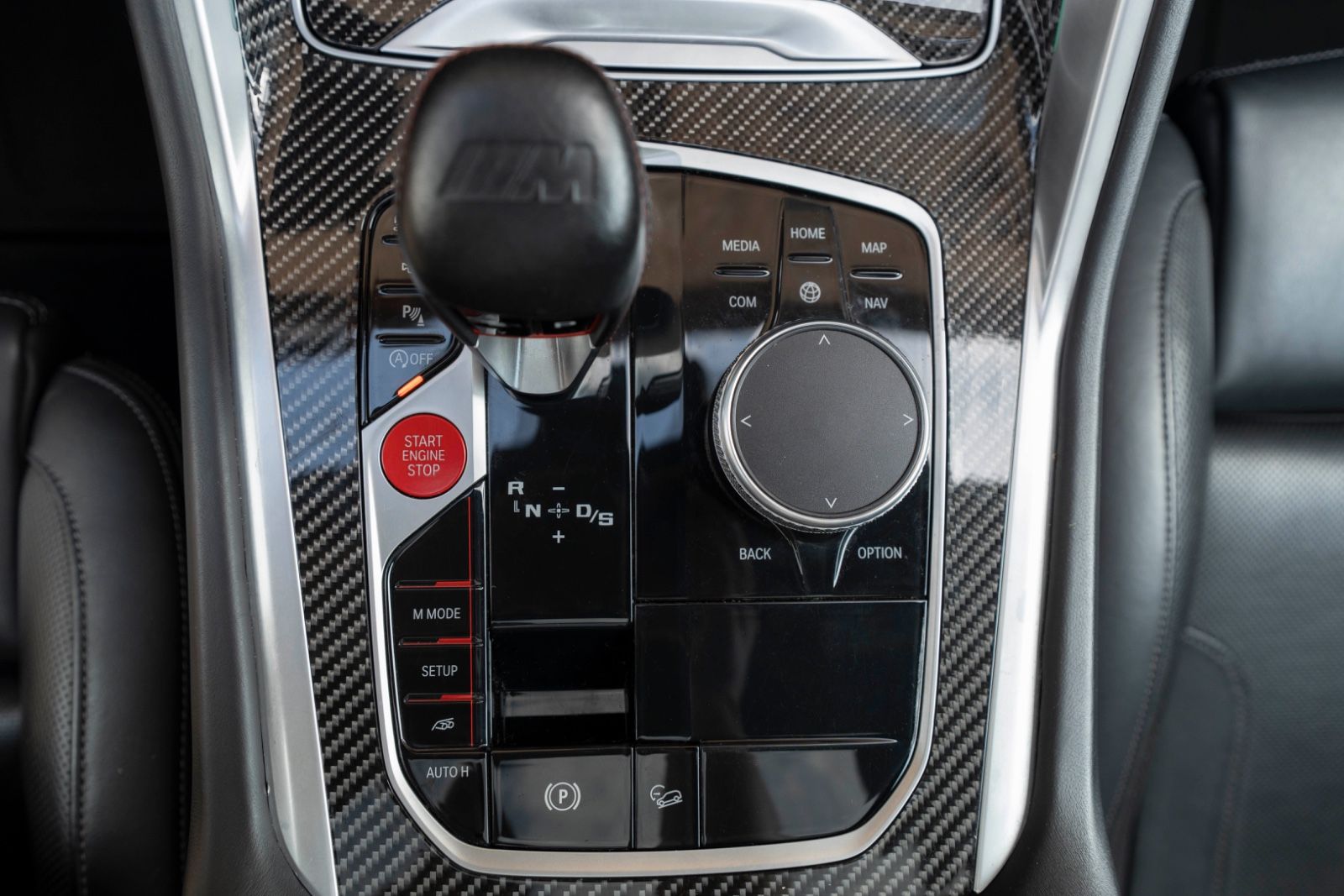 Fahrzeugabbildung BMW X5 M Competition B&W LASER HUD 360° PANO ACC