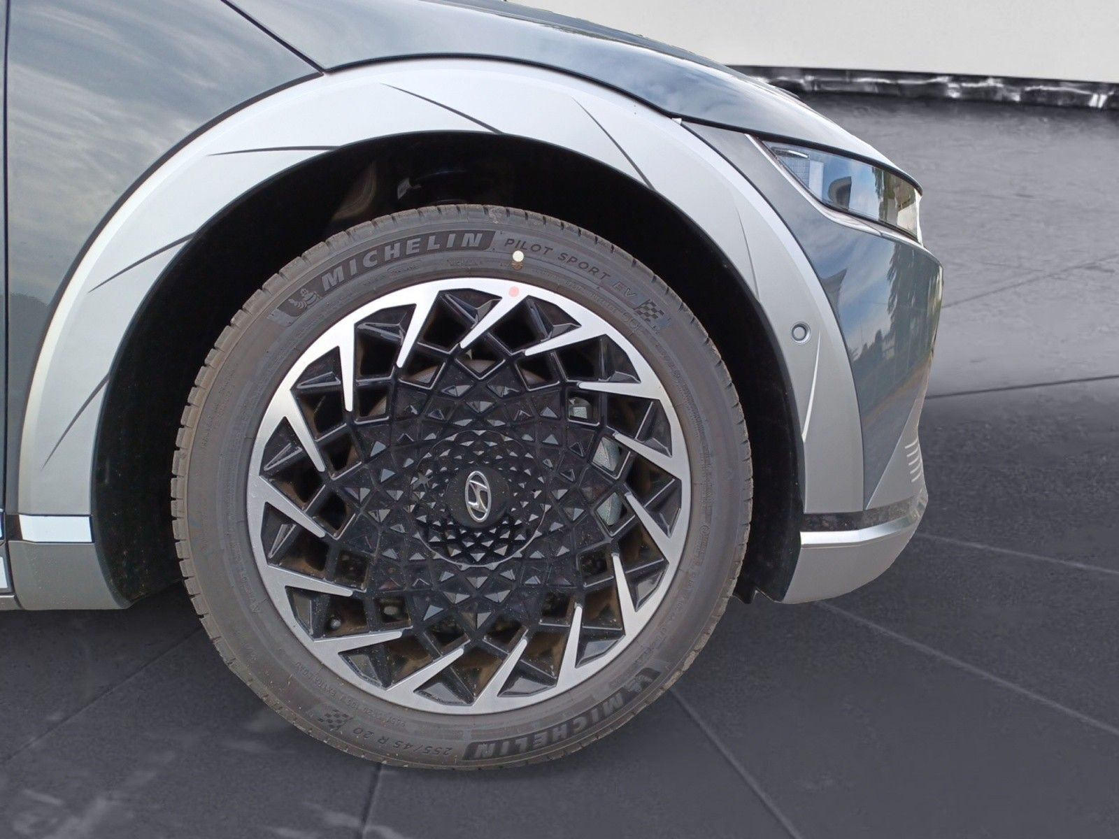 Hyundai IONIQ 5 - Bild 12