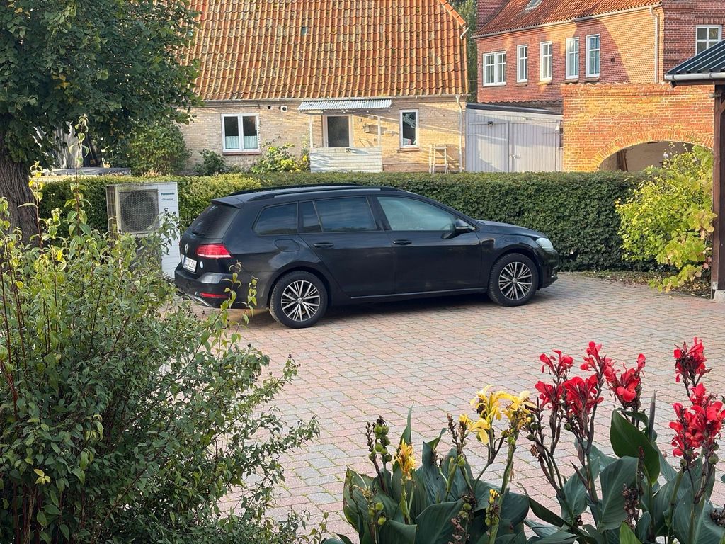Image of Volkswagen Golf