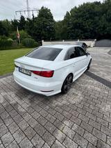Audi A3 1.4 TFSI S line / TÜV Neu / Zahnriemen Neu