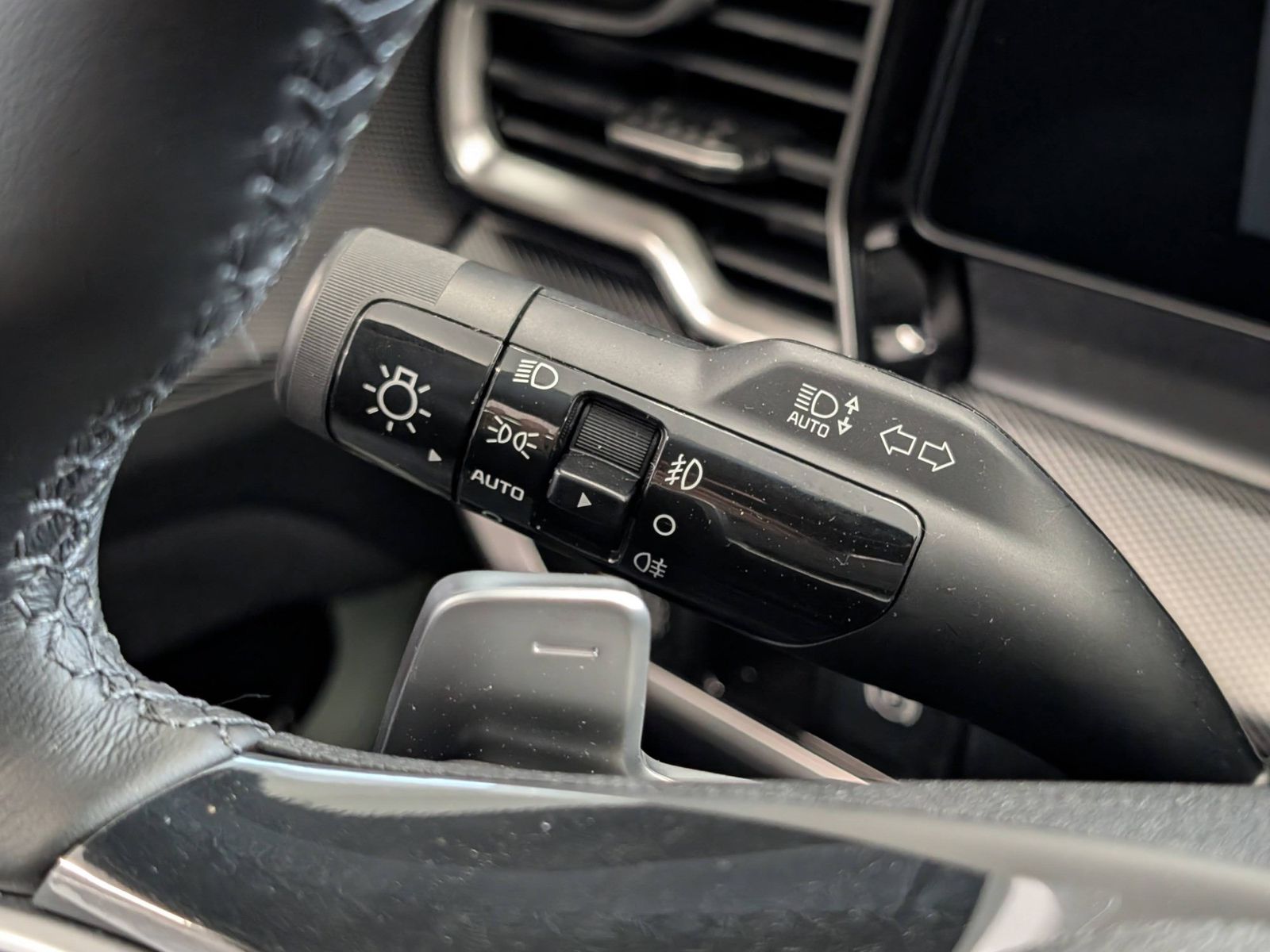 KIA Sportage 1.6 T-GDI HEV AWD Nightline Schiebedach – Bild 31