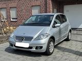 Mercedes-Benz A 150 Elegance *TÜV*Klima*AHK* - Mercedes-Benz A 150 Gebrauchtwagen in Krefeld