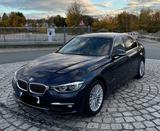 BMW 330i Luxury Line  Head Up  Deutsches Fahrzeug - BMW 330 mit Benzin-Antrieb: Limousine, 330i