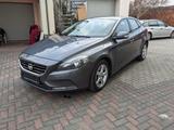 Volvo V40 Kinetic D4/ 2.0 Automatik/Standheizung - Volvo V40 in Dresden
