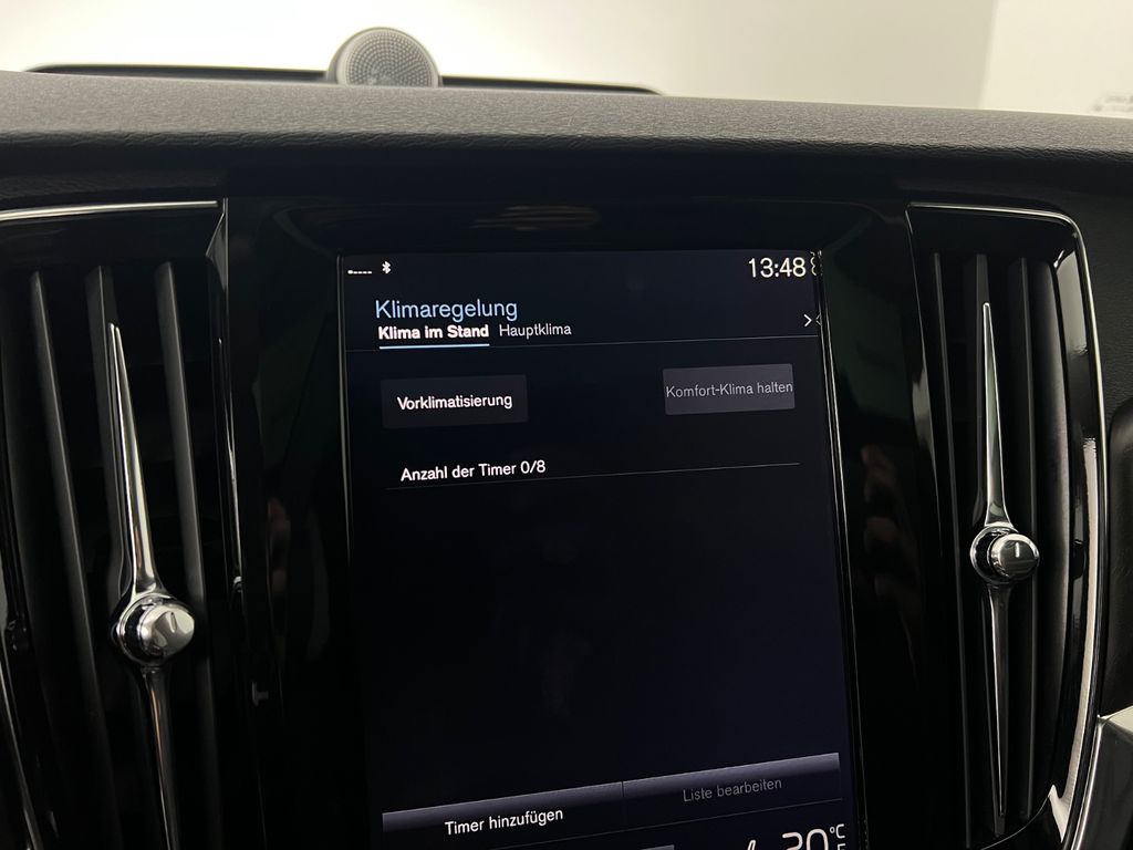 VOLVO V90 Cross Country D5 ALLRAD / 1.HD /235PS /B&W VOLVO V90 Cross Country D5 ALLRAD / 1.HD /235PS /B&W