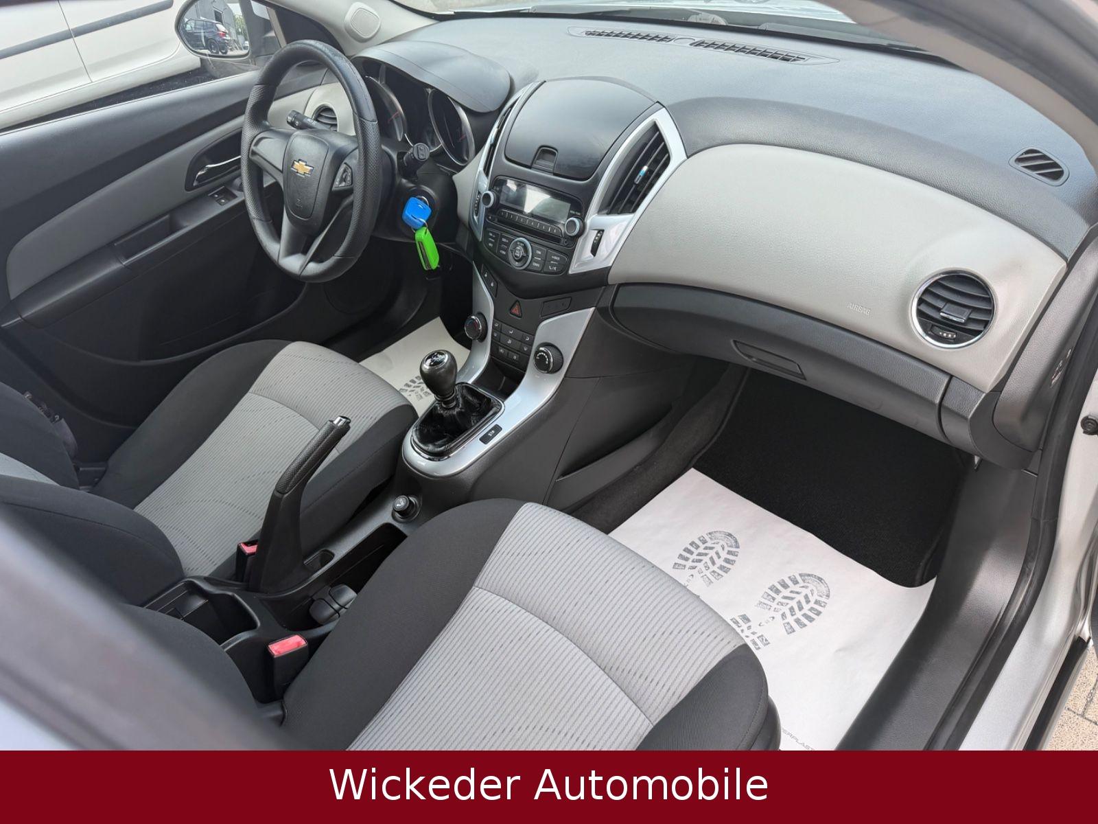 Chevrolet Cruze 2012 — photo 9