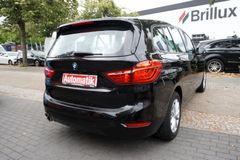 Fahrzeugabbildung BMW 218i Gran Tourer Advantage Pano Kam 7Sitzer SHZ!