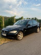 BMW Bmw e90 318d - BMW 318 Limousine E90 mit Diesel-Antrieb