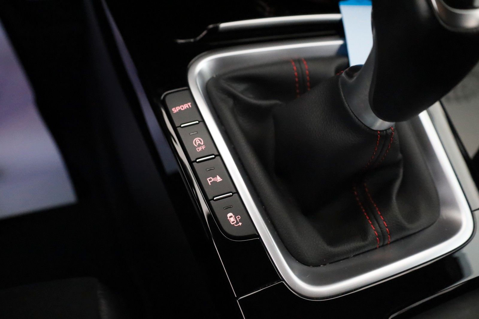 Fahrzeugabbildung Kia cee'd / Ceed GT, T.Leder,Navi,LED,SH,JBL +WR